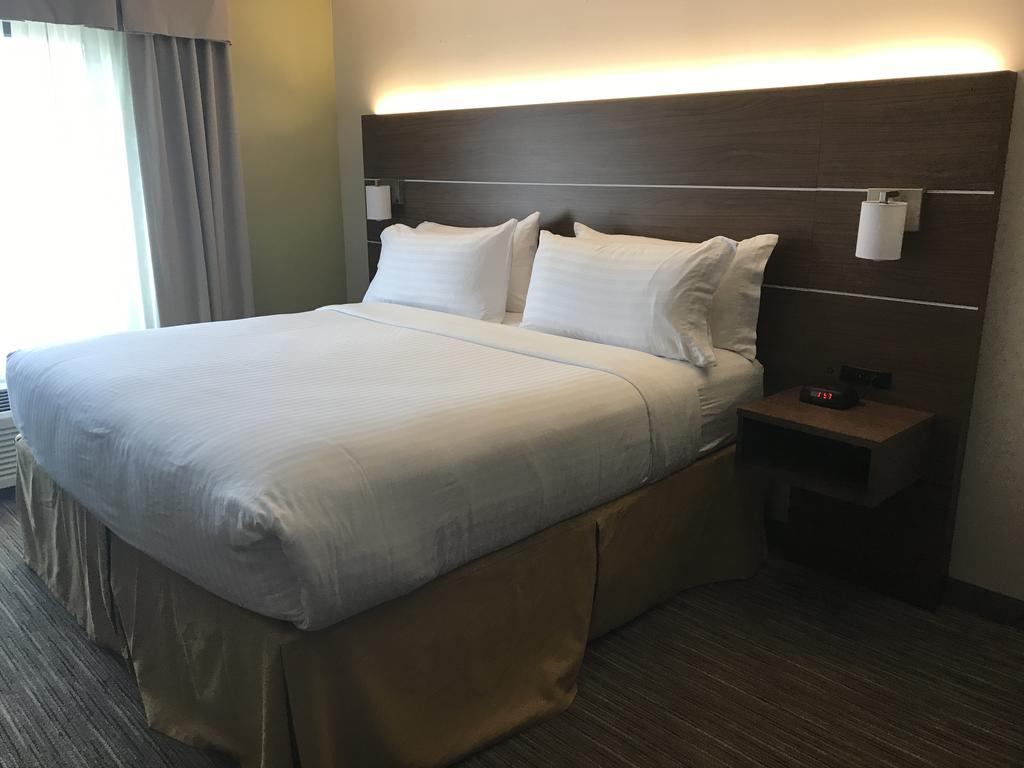 Holiday Inn Express Hotel & Suites Louisville East By Ihg Zewnętrze zdjęcie