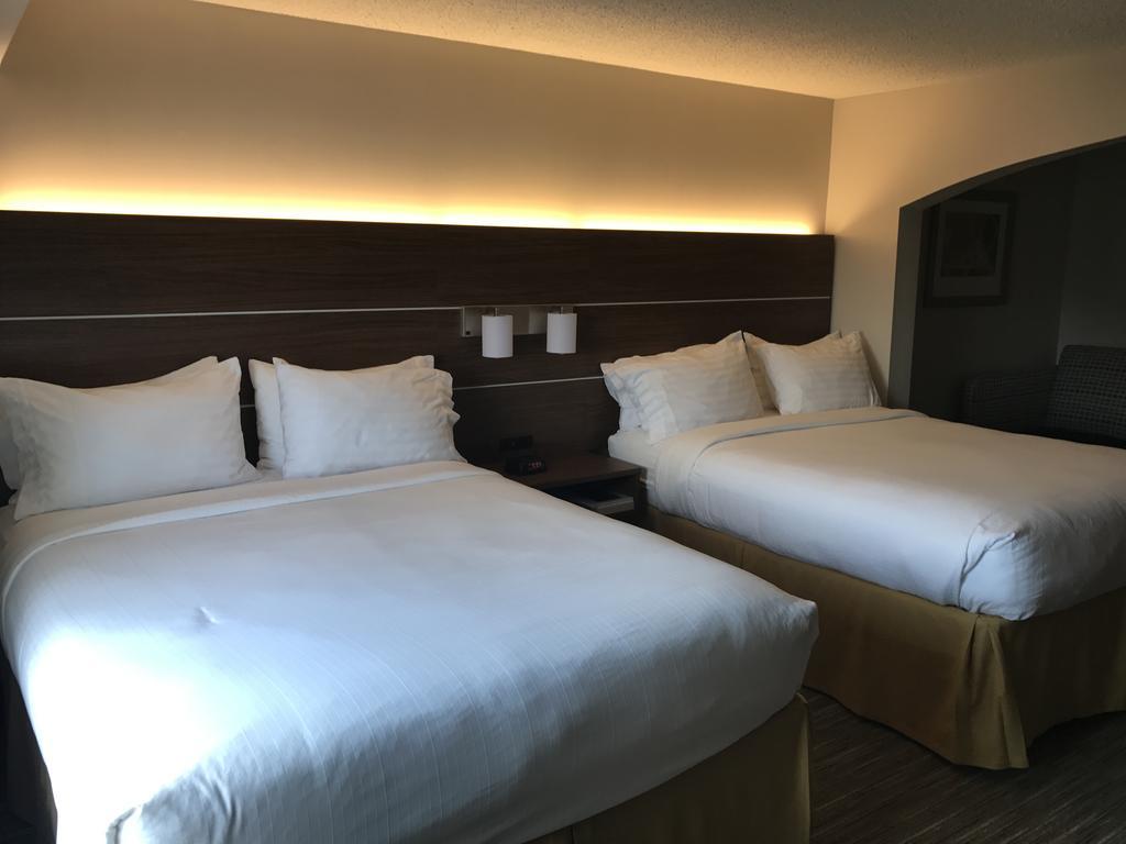 Holiday Inn Express Hotel & Suites Louisville East By Ihg Zewnętrze zdjęcie
