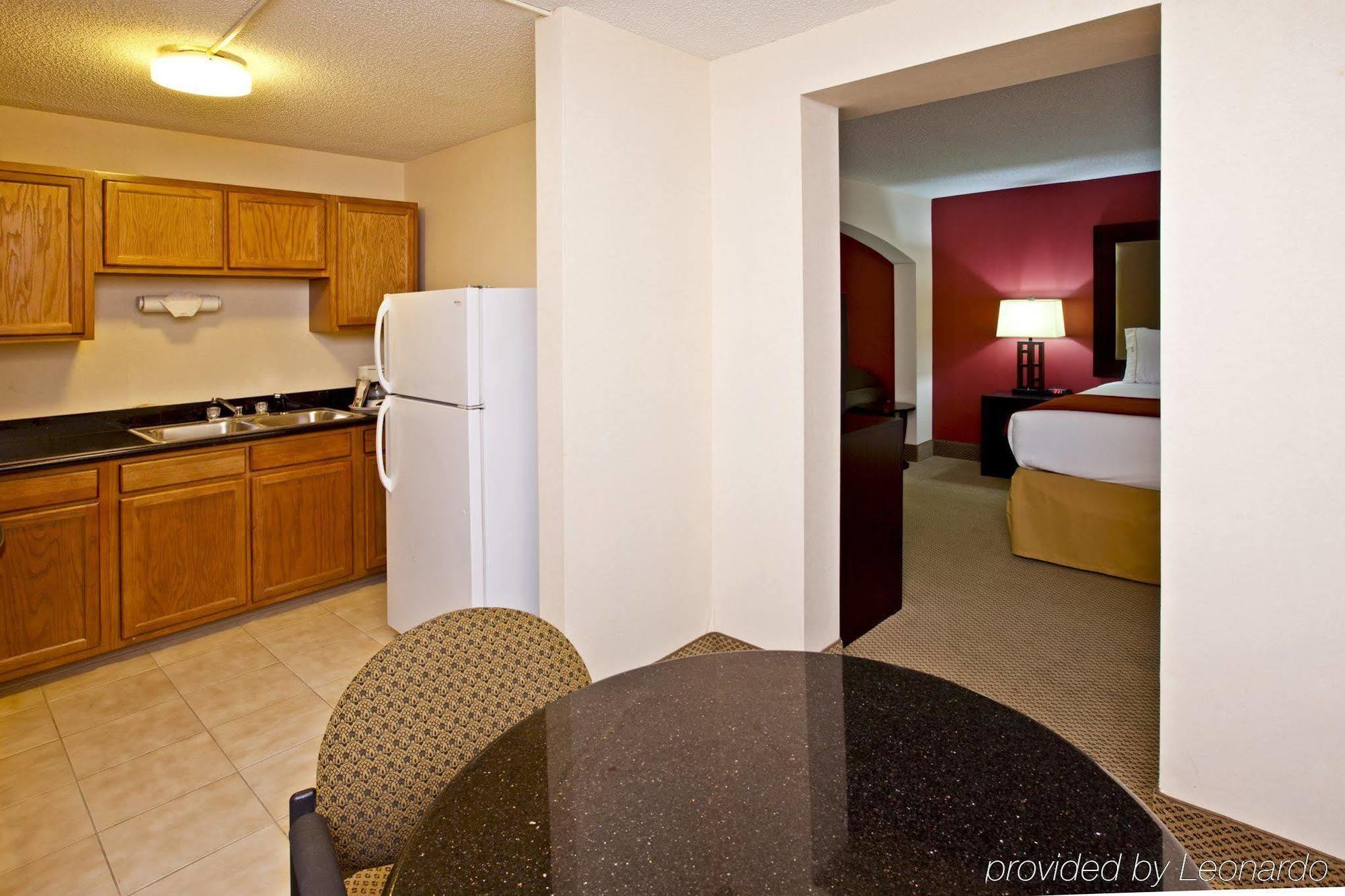 Holiday Inn Express Hotel & Suites Louisville East By Ihg Zewnętrze zdjęcie